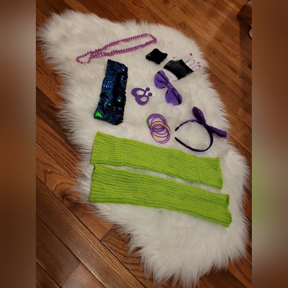 80s Female Costume 💜💚 - Picture 9 of 12